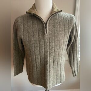GAP - 100% Lambs Wool Sweater